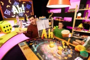 Clarissa und Tarkan beim Spieleabend