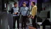 L-R: Dr. McCoy (DeForest Kelley), Spock (Leonard Nimoy) und James Tiberius 'Jim' Kirk (William Shatner).