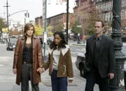 W & ORDER: SPECIAL VICTIMS UNIT -- NBC Series -- "Storm" -- Pictured: (l-r) Mariska Hargitay as Det. Olivia Benson, Keke Palmer as Tasha Wright, Christopher Meloni as Det. Elliot Stabler.