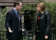 "Alien" -- Pictured: (l-r) Christopher Meloni as Det. Elliot Stabler, Mariska Hargitay as Det. Olivia Benson.