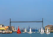 Bis heute ist die Schwebefähre "Puente Vizcaya", die 1893 in Portugalette bei Bilbao ihren Betrieb aufnahm, eine der größten Attraktionen im Baskenland.