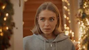 Mina ist überrascht, dass ihre erste große Liebe Mathias wieder vor der Tür steht.