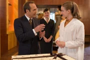 Don Francisco (Juan Ribó, l.); Luisa (Manuela Vellés, r.)
