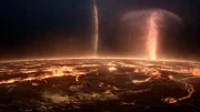 Mit mehr als 300 Vulkanen, die nahezu konstant ausbrechen, ist Io der vulkanisch aktivste Ort im Sonnensystem. Die Plumes (aufsteigende Gasmassen) reichen Hunderte Kilometer in die Atmosphäre.