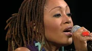 Angel Taylor, Sängerin des Duos Trin-i-Tee 5:7