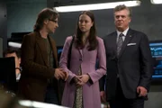 Robert Carlyle; Elyse Levesque; Christopher McDonald