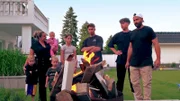 Im Garten in Deutschland wird noch ein gemeinsames Feuer gemacht, bevor es zurück nach Zypern geht...