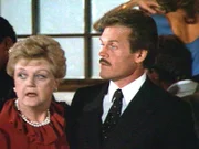 Jessica (Angela Lansbury) ist zu Gast auf der Feier des Imobilienmarklers Web McCord (John Beck), die zu Ehren des Footballteams stattfindet.