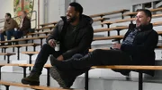 Kevin Atwater (LaRoyce Hawkins, l.) und Adam Ruzek (Patrick John Flueger, r.)