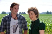 Gregor ist von Maria immer noch verzaubert. Von links: Gregor Brunner (Holger M. Wilhelm) und Maria Kirchleitner (Daniela März).