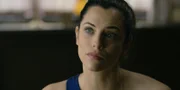 Becka (Jessica De Gouw)