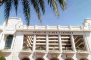 Das ehrwürdige Palais de la Méditerranée der Familie Le Roux blickt auf eine glamouröse Vergangenheit zurück.