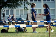 Ein weiteres Problem bei den Ermittlungen des CSI-Team stellt der einzige Zeuge, der 10-jährige Sohn (Noah Gray-Cabey, l.) der Toten, dar, den Horatio (David Caruso) zu schützen versucht.