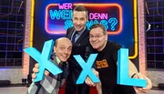 Superhirn Bernhard Hoecker (li.) und Quizmaster Elton (re.) und Kai Pflaume (Mitte).