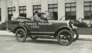Neben dem Patriarchen Henry Ford ist für seinen Sohn Edsel stets nur Platz auf dem Beifahrersitz.