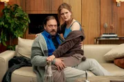 Jochen (Charly Hübner) und seine Partnerin Tini (Lisa Hagmeister) haben eine besondere Vorliebe.