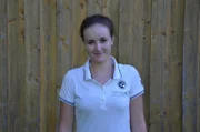 Nina zahlt nur 20 Euro im Monat für ihre Reitbeteiligung. Außerdem kümmert sie sich dreimal in der Woche um "Quicket".