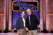 Die Kandidat:innen: Stand-up Comedienne Ana Lucía (l.) und der Radiomoderator und Komiker Bodo Bach (r.).
