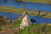 15 Kilometer südöstlich von Rotterdam stehen Windmühlen aus dem 18. Jahrhundert: Sie mahlen kein Getreide, sondern schöpfen Rheinwasser.
