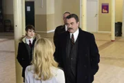 Im Beisein seiner Nichte, entscheidet der sonst so korrekte Frank (Tom Selleck, r.) nach Ermessen und verzichtet auf eine Festnahme ...