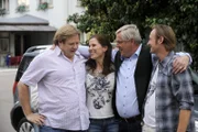 Gregor, Joseph und Annalena freuen sich, Max in Lansing begrüßen zu dürfen. Von links: Max (Michael A. Grimm), Annalena (Heidrun Gärtner), Joseph (Wilhelm Manske) und Gregor Brunner (Holger M. Wilhelm).