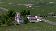 Nahe der Stadt Bordeaux liegt das Médoc mit seinen berühmten Weingütern.