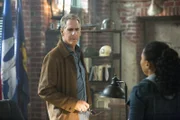 Während sich Bishop auf den Weg nach New Orleans macht, ermitteln Special Agent Pride (Scott Bakula, l.), Sonja (Shalita Grant, r.) und das restliche New Orleans Team im Fall eines russischen Schläfers, der etwas mit Abbys Bruder zu tun hatte ...