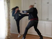 Pietra Rey (Mariela Garriga) und Special Agent Sam Hanna (LL COOL J).