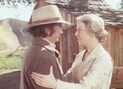 Charles (Michael Landon, l.) verschweigt seiner Frau Caroline (Karen Grassle, r.) sein gefährliches Vorhaben, einen Sprengstofftransport zu begleiten.