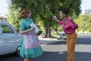 Ginnifer Goodwin (Beth Ann Stanton), Alicia Coppola (Sheila Mosconi).