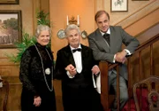 Karl Garff (Butler "Schorsche"), Eva-Maria Keller (Miss Sophie) und Sprecher Hubertus Meyer-Burckhardt.