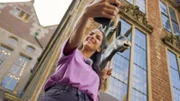 Die Statue am Rathaus gehört zu den Lieblingsmotiven der Bremer Tourist:innen. Warum wollen die Märchentiere ausgerechnet nach Bremen?