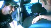 Zwei Männer in einem Auto