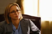 Elizabeth McCord (Téa Leoni)