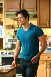 Finn (Matthew Atkinson)