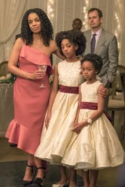 (v.l.n.r.) Beth (Susan Kelechi Watson); Tess (Eris Baker); Annie (Faithe Herman)