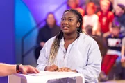 Tänzerin Jedidah-Isabel Annor berichtet Elton, was Tanzen ihr bedeutet und worauf es beim HipHop-Tanz ankommt.
