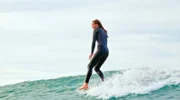 Margaux beim „Hang 5“, einer klassischen Figur beim Longboarden, die viel Balance erfordert.