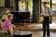 Holland Taylor (Evelyn Harper), Jon Cryer (Alan Harper).