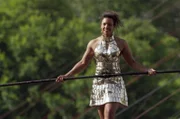 Der Film begleitet die Seiltänzerin Tatiana Mosio-Bongonga beim Training in den Tagen vor ihrem großen Auftritt am Stade de France vor den Toren von Paris.