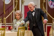 WDR Fernsehen DINNER OP KÖLSCH, "mit Annette Frier und Ralf Schmitz". Annette Frier als Annette und Ralf Schmitz als Butler Ralph sind die Protagonisten in diesem ganz speziellen Dinner, das nicht nur rheinische Herzen höher schlagen lässt.