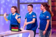 Das blaue Rateteam aus Schellerten/Deutschland freut sich über eine richtige Antwort.