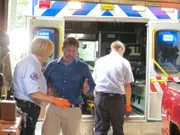 Karl explaining everything to the paramedics.