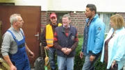 Verkauf von einem Trabi v.li. Käufer 1&2, Bodo Krahl, Sükrü Pehlivan (Moderator) und Karin Krahl.