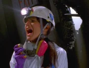 Bei einem Bombenanschlag kommen mehr als 100 Menschen ums Leben. Bei den Bergungsarbeiten entdeckt Jordan (Jill Hennessy) einen Überlebenden.