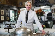 Elio Frapolli arbeitet als Voiturier und Sommelier in der Kronenhalle.