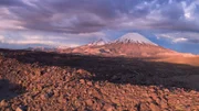Sonnenaufgang über dem Parinacota - Vulkan an der Grenze zwischen Chile und Bolivien.