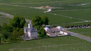 Nahe der Stadt Bordeaux liegt das Médoc mit seinen berühmten Weingütern.