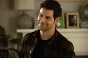 Eddie Saville (David Giuntoli)