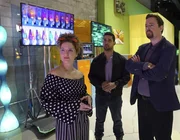 (v.l.n.r.) Emma Thatcher (Lauran September); Nick Torres (Wilmer Valderrama); Timothy McGee (Sean Murray)